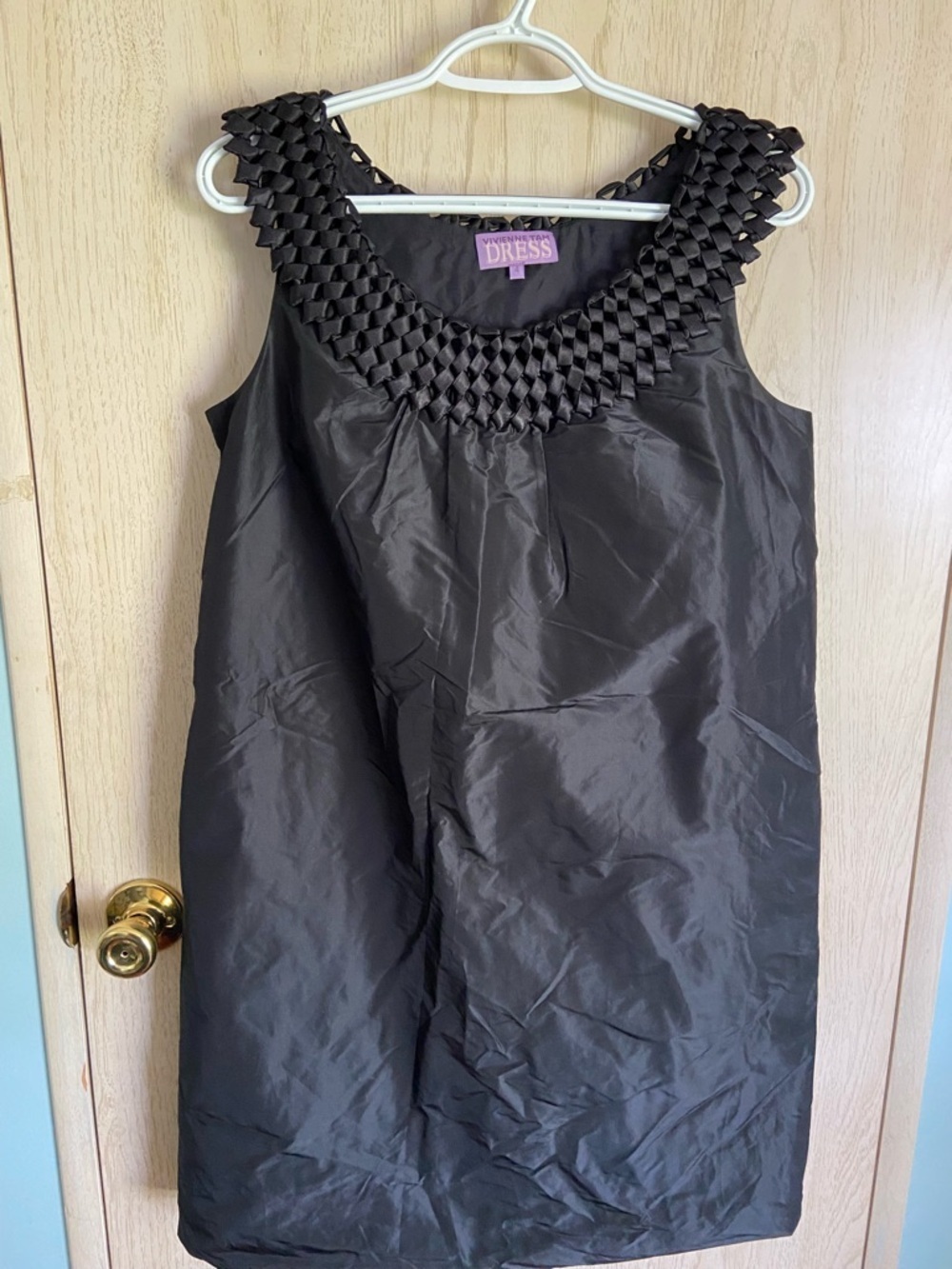 Vivienne Tam Black 100% Silk Bubble Hem Shift Dress LBD Sz 4
